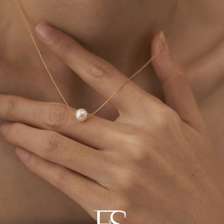 Furano Studio - Wholesale Pendant/Charm Necklace - 18K Gold Plated Floating Pearl Necklace,Pendant Necklace