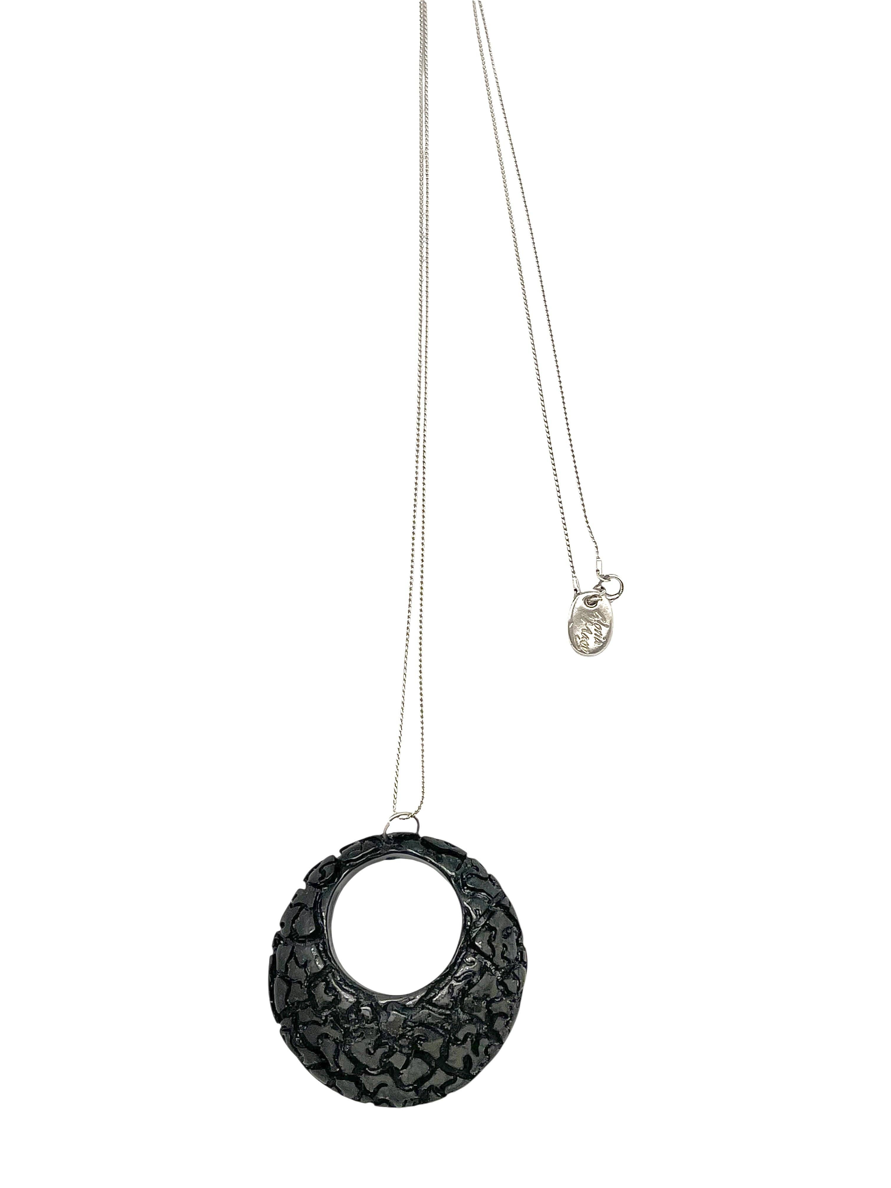 Gloria Mago - Wholesale Pendant/Charm Necklace - Long necklace Inside the Labyrinth black resin brass plated with 10µ sterling silver0