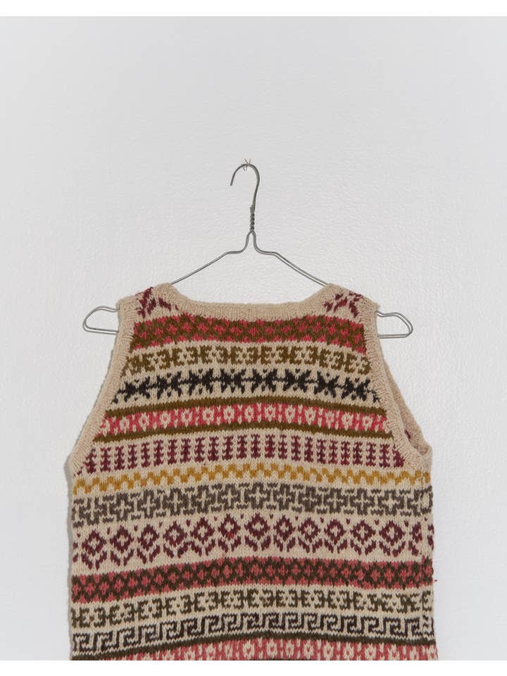 World of Crow llc – wholesale Knitted jumper – Women′s – The Christmas sweater1