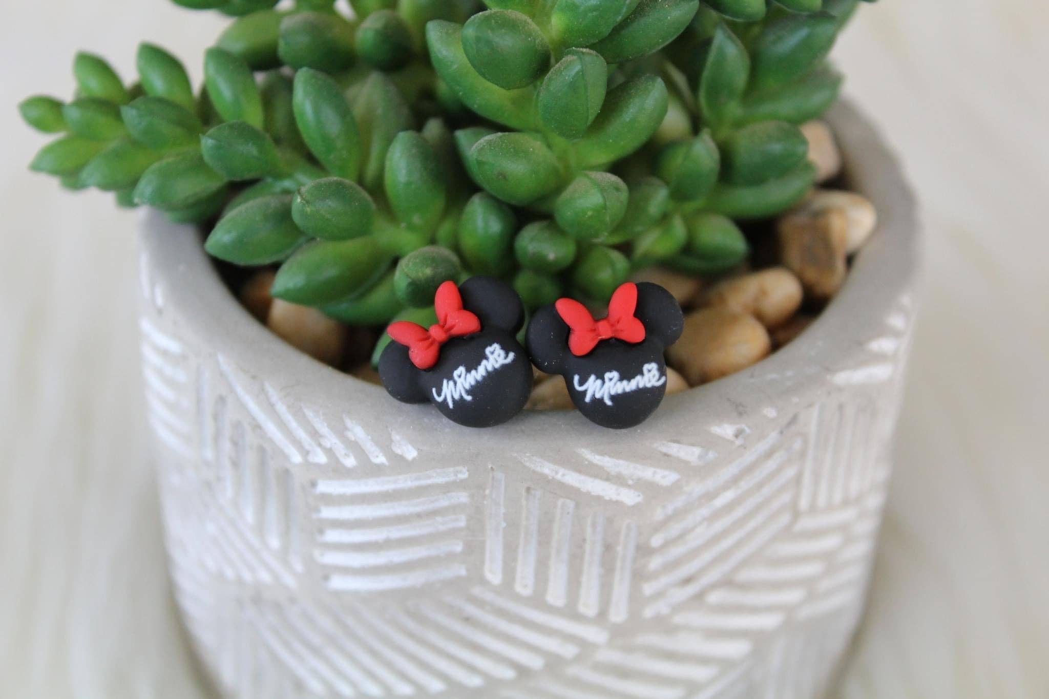 Fiddle & Fox – wholesale Solitärörhängen – Mimmi Pigg örhängen1