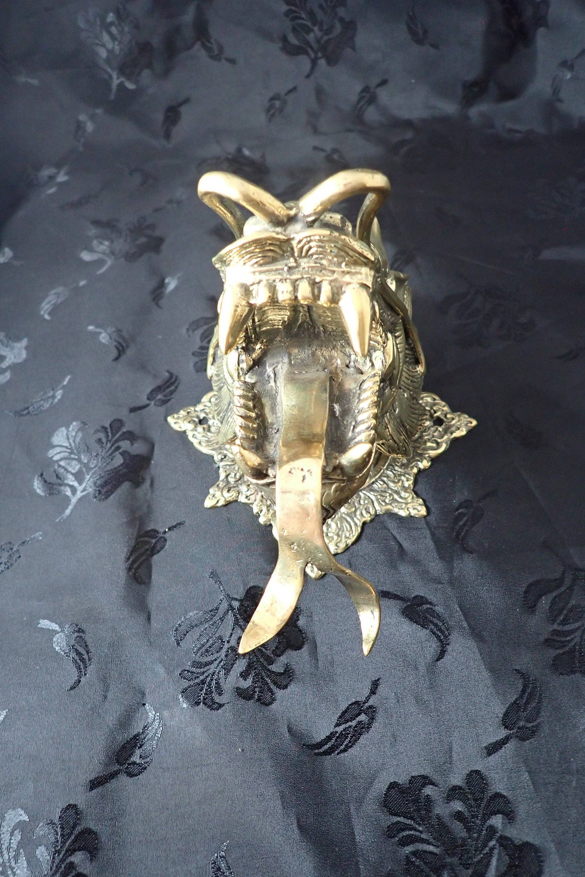 Ubud Glass - Wholesale Wall Accent - Bronze dragon head wall art6