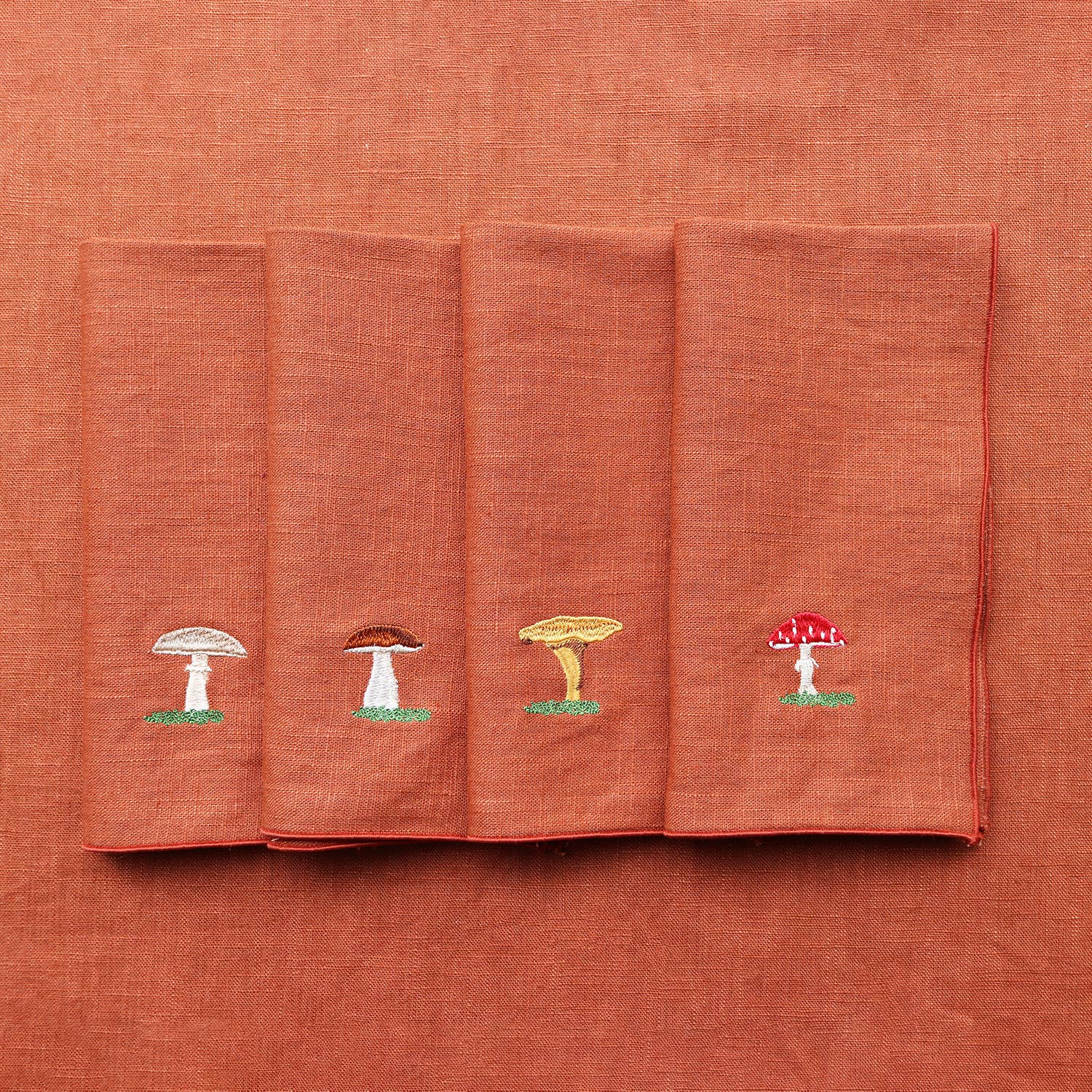Giardino Segreto - Wholesale Dinner & Cloth Napkin - FUNGHI pure linen napkin4