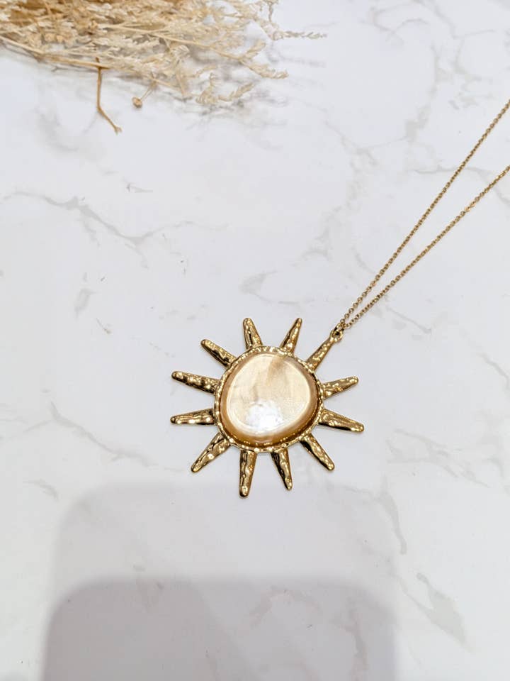 Halsband/sautoir Sol + harts för wholesale av LOLO & YAYA