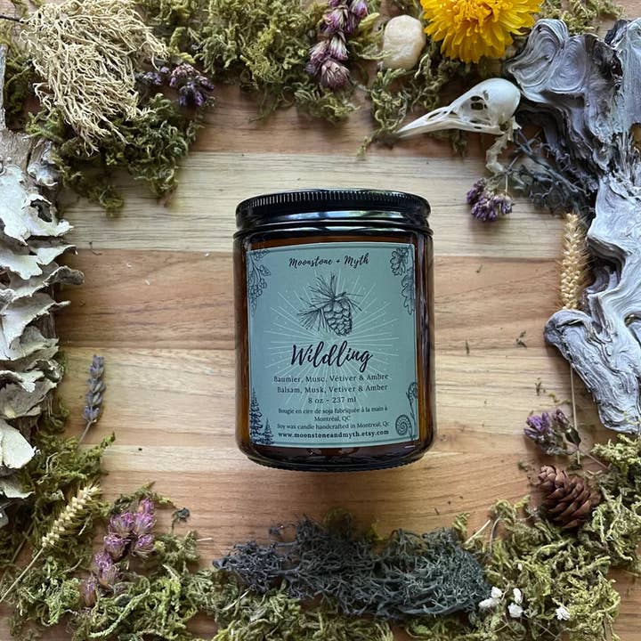 Wildling, 100% sojavoks duftlys for engroshandel hos Moonstone and Myth