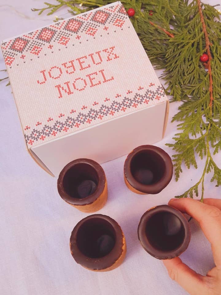 Box of 4 Christmas Edition cups for wholesale by Arzino