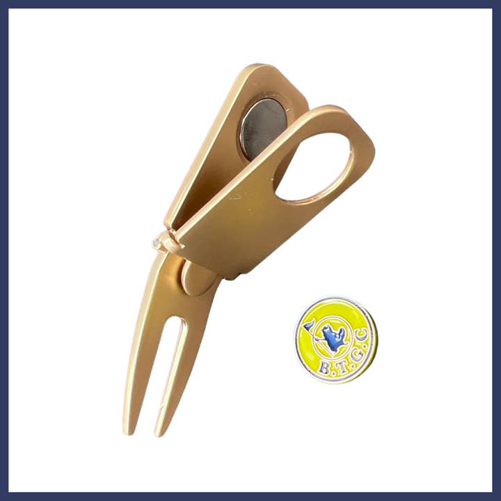 Beaver Tail Golf Club - Wholesale Humidor/Cigar Accessory - ALFRED - THE CIGAR BUTLER - CIGAR HOLDER/GOLF DIVOT TOOL1