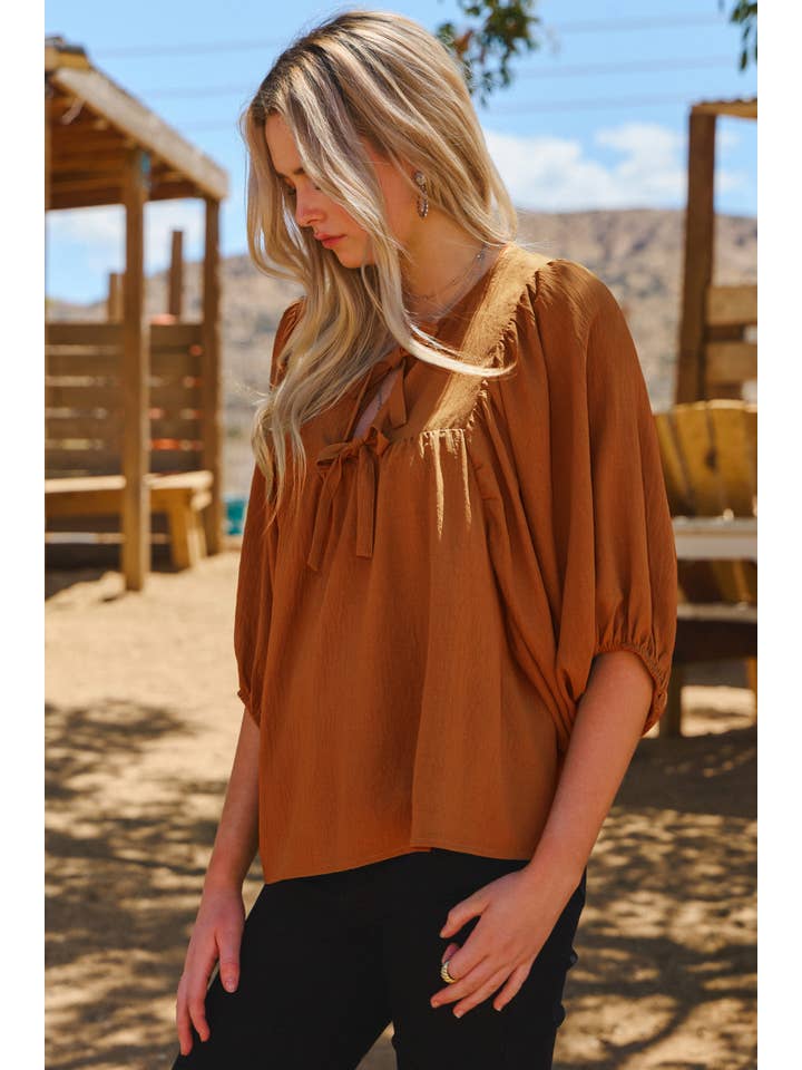 Oddi – Großhandel Bluse – Damen – Luftiger Batwing-Top mit 3/4-Ärmeln3