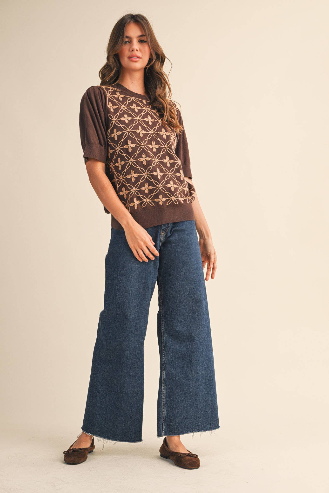 &MERCI - Wholesale Knit Sweater - Women's - SHORT PUFF SLEEVE EMBROIDERY FRONT SWEATER MSW1083226