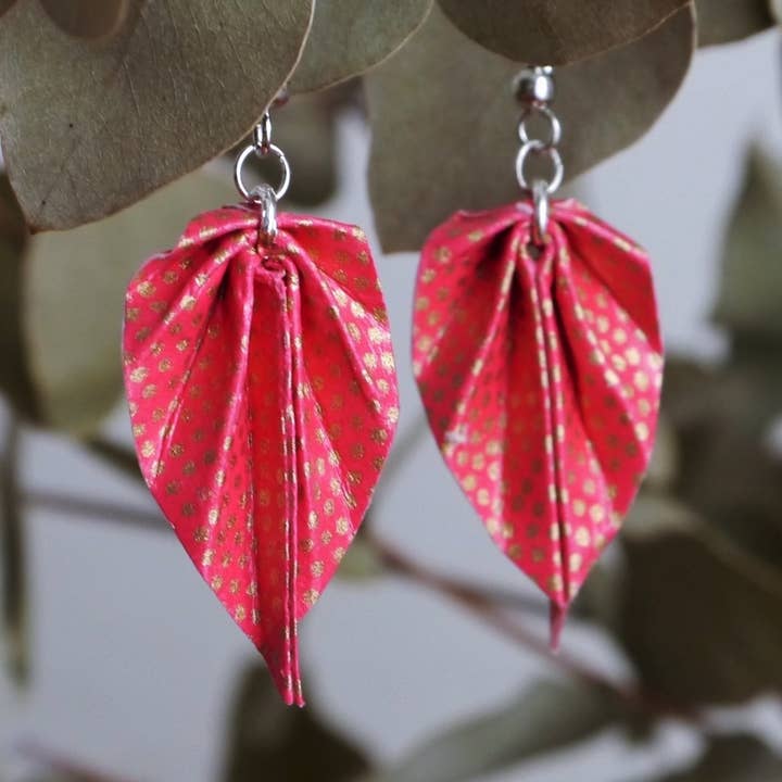 Origami-Ohrringe - Kleine Blätter - Himbeere für den Großhandel von Dix janvier