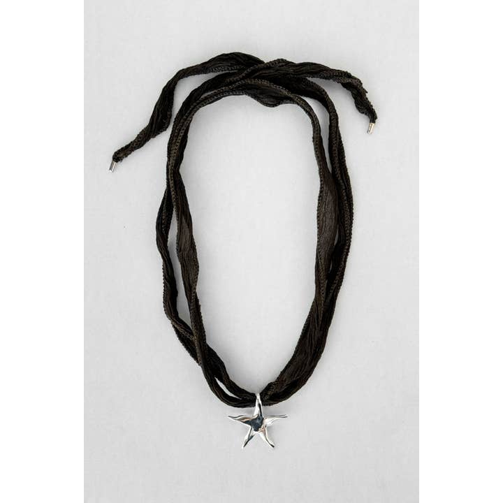 Estelle på Fairy Silk for engroshandel hos Kara Yoo