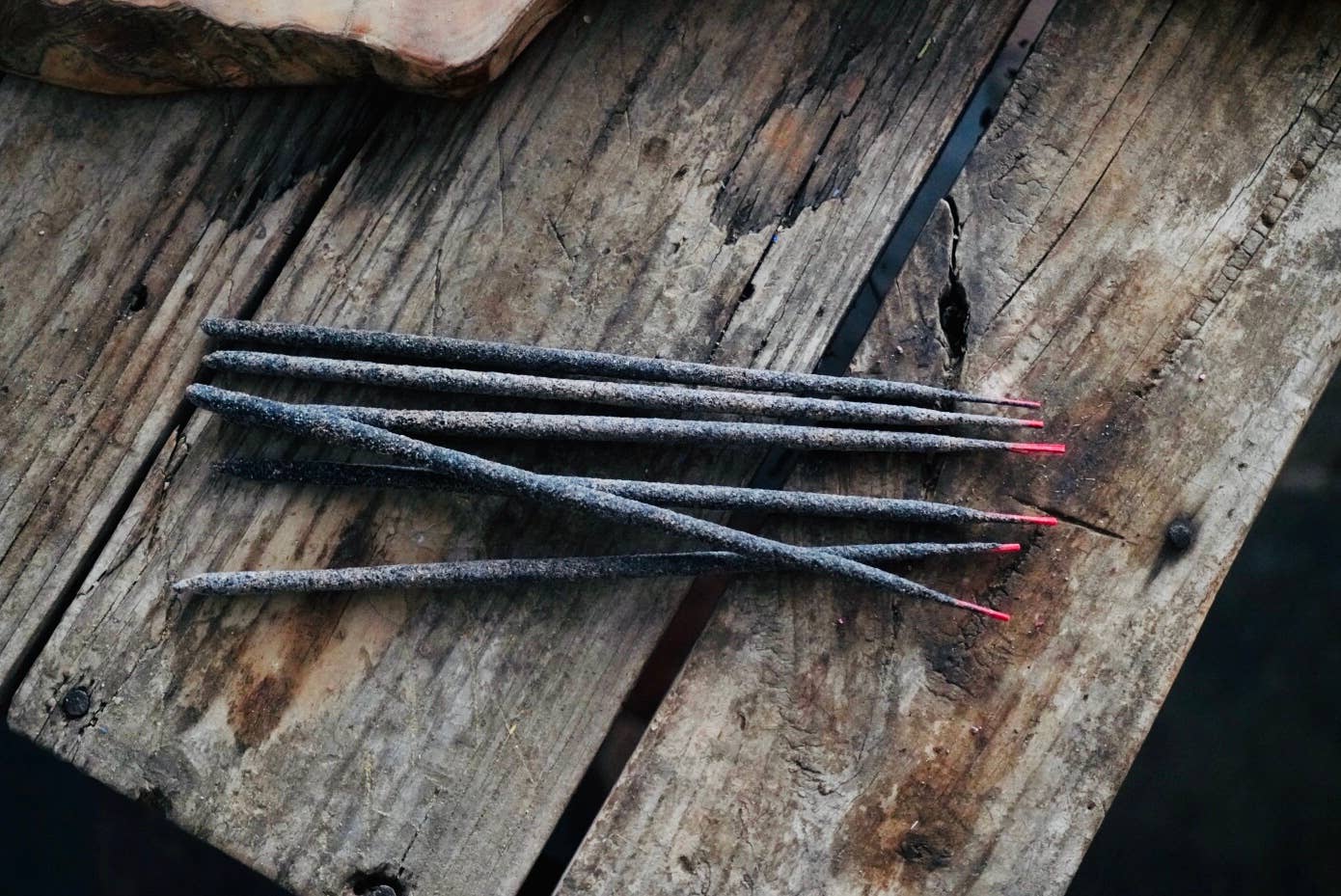 ReturnToTheRoots - Wholesale Incense - BLACK COPAL Hand-Rolled Artisan Resin Incense 6 Pack2