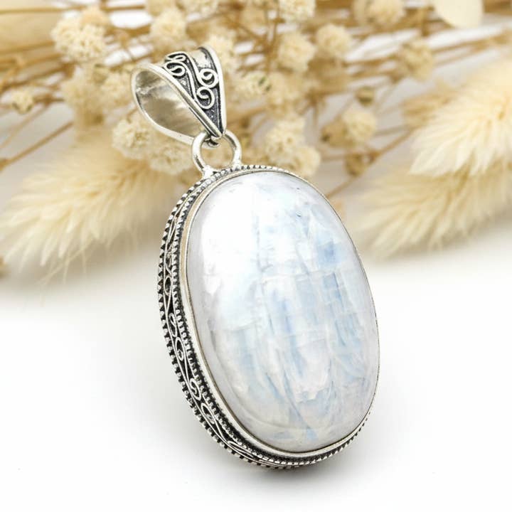 Blue Kyanite Stone Pendant for wholesale by Produtos Namasté