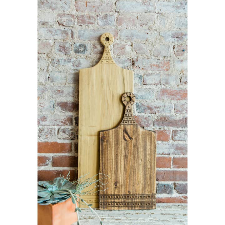 Grace Graffiti – Großhandel Käsebrett – Graviertes Brotbrett Party Dots aus Holz1