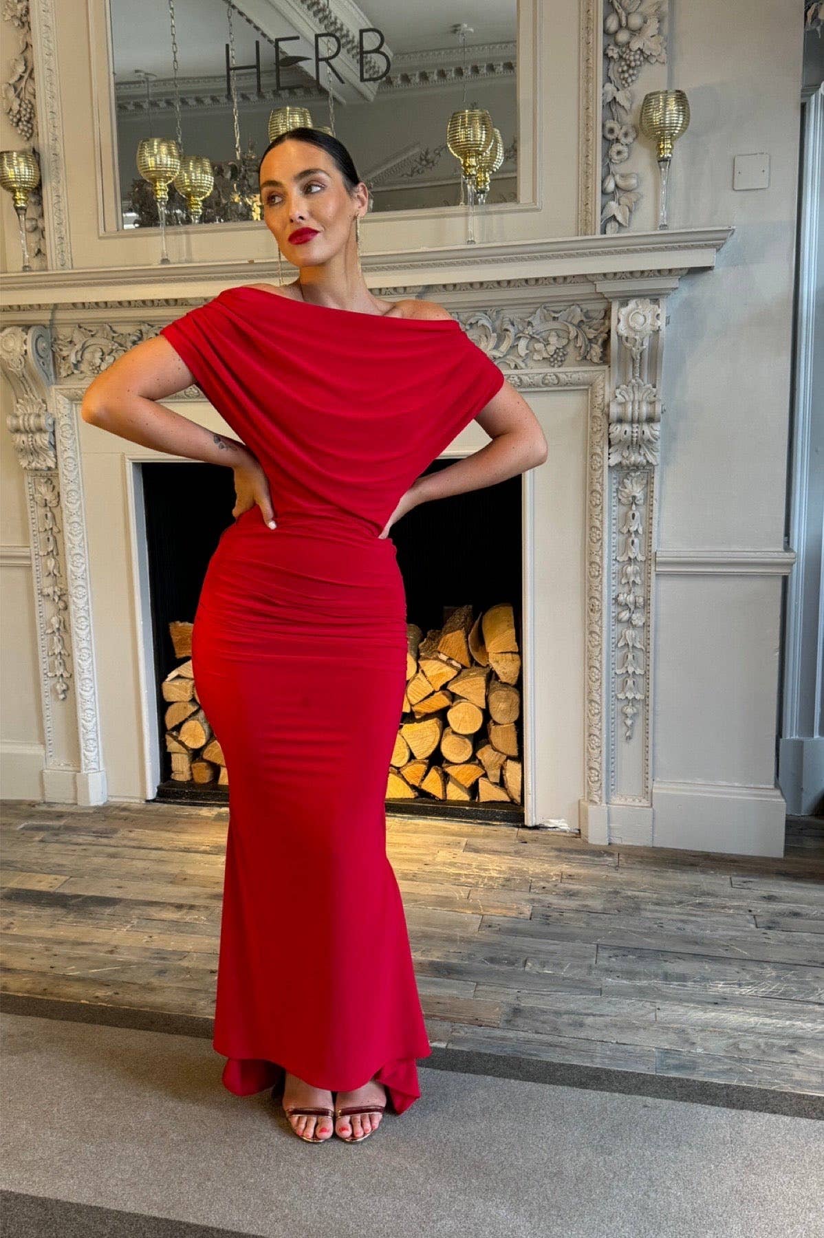 Atom Label – wholesale Klänning - Dam – STOCK Platinum klänning i rött10