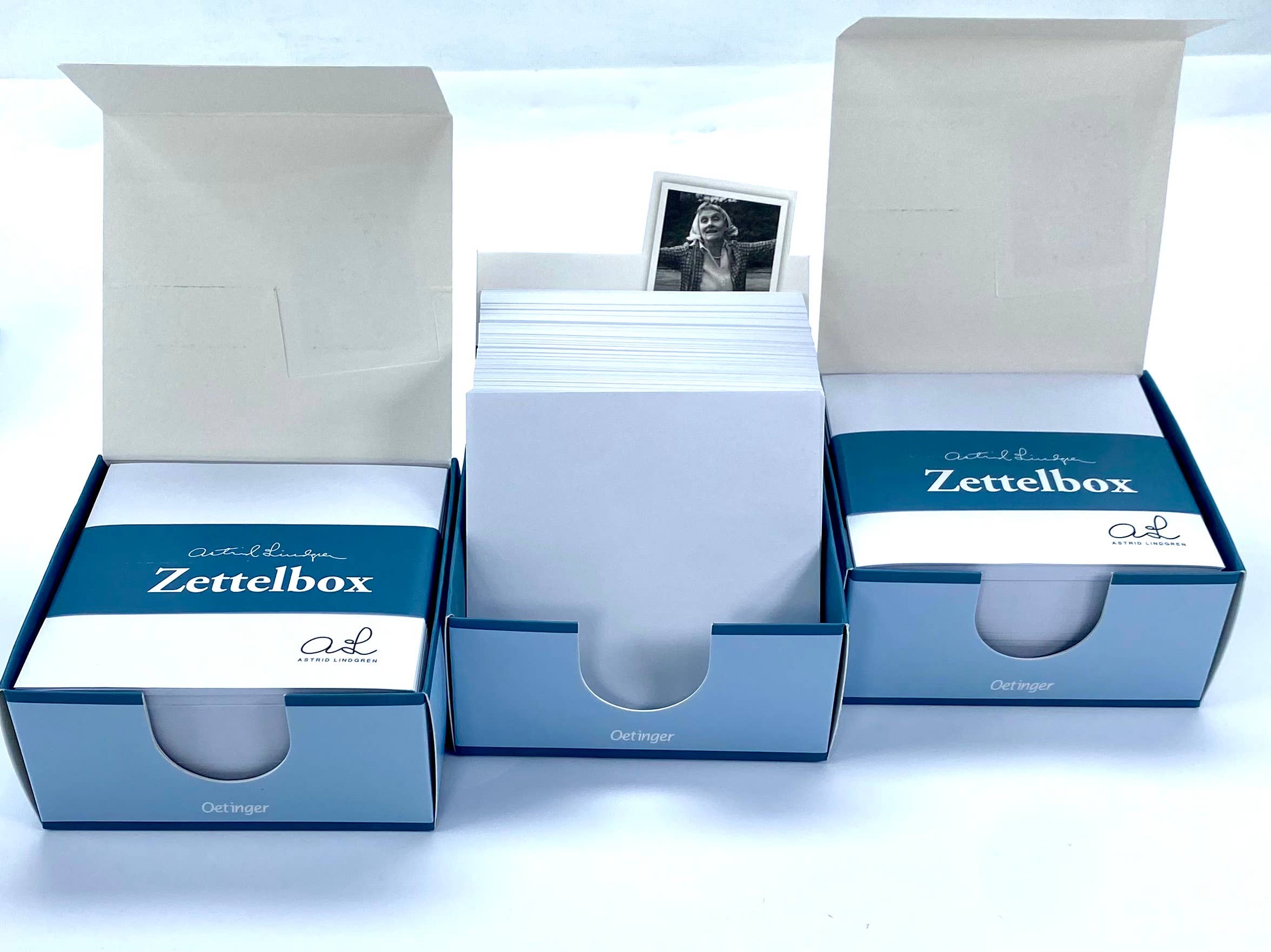 Salzmann Restwaren GmbH - Vendita all'ingrosso Set di cartoleria/cancelleria - Confezioni da 500 fogli di bloc notes Astrid Lindgren14