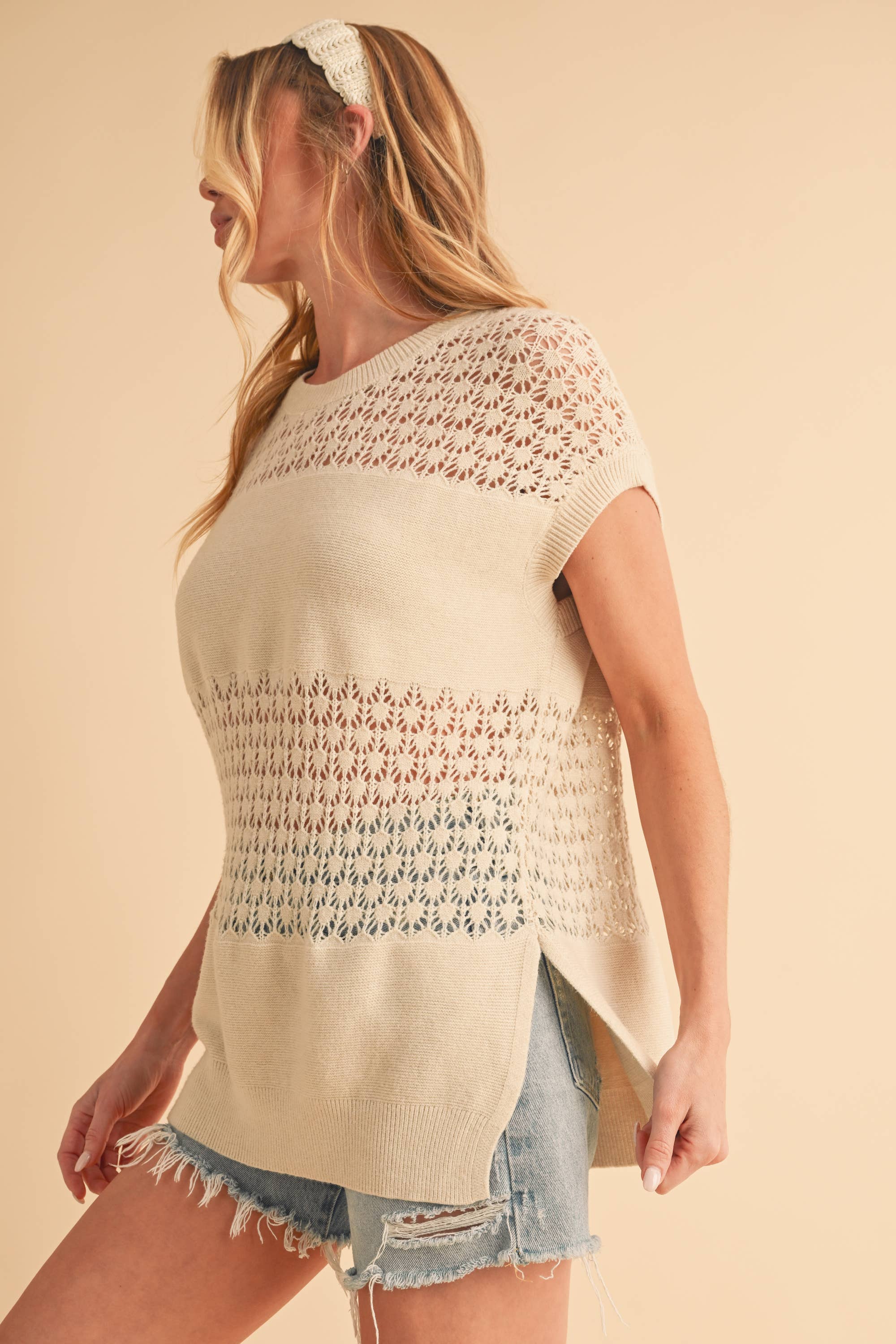 AEMI + CO – wholesale Stickad topp - Dam – 3231FN Ameena Öppen Stickad Meshlinne 110