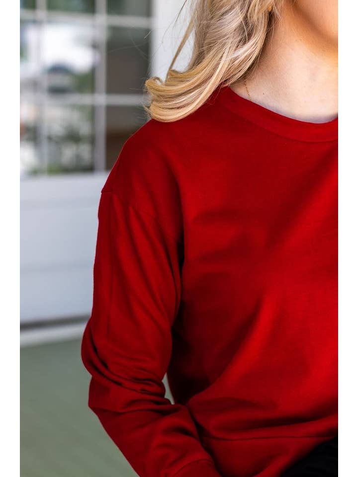 Rouge Chandail court Strike Your Interest en vente sur Faire