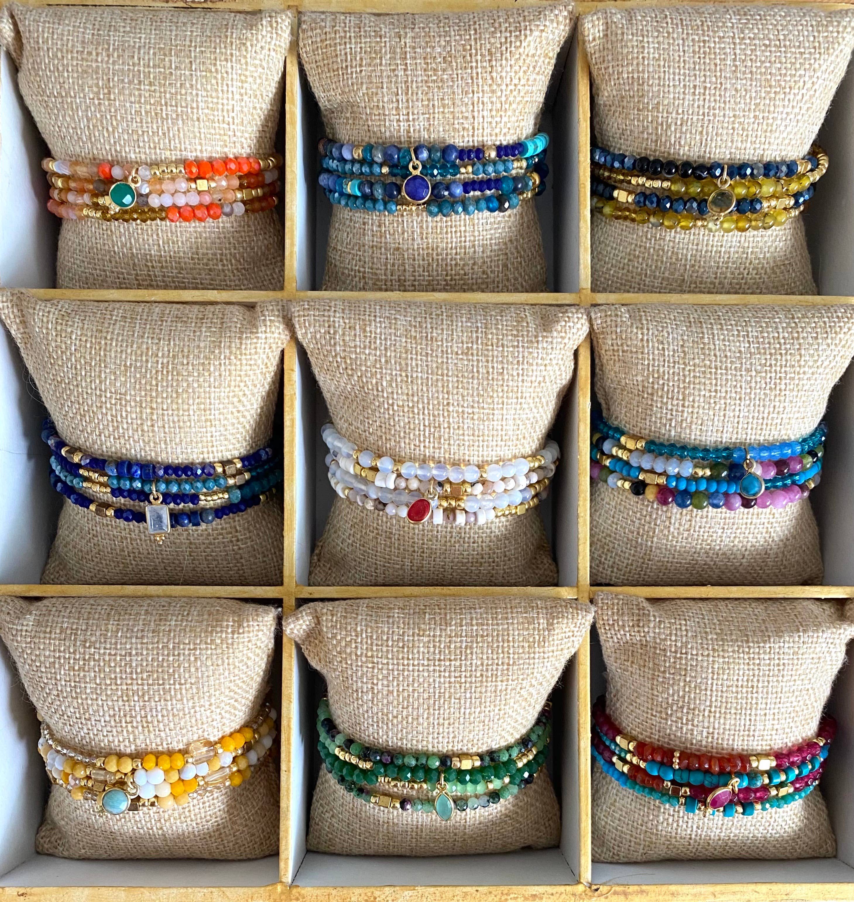 VICTORIA DENY JEWELRY - Venta al por mayor Pulsera de cuentas - PULSERA DE CUENTAS MANTRA - NARANJA "CRECER"3