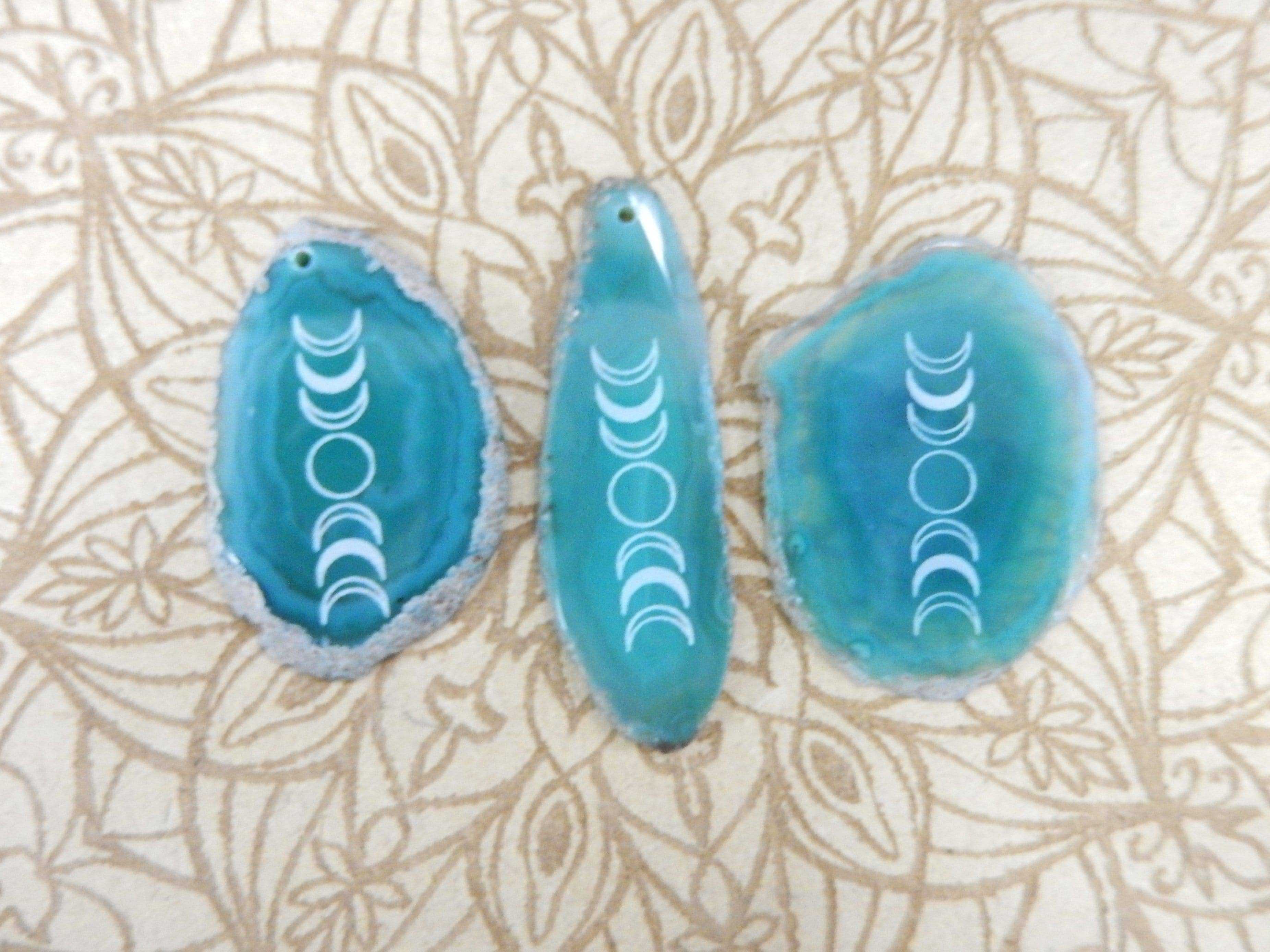 Rock Paradise - Wholesale Spiritual Stone/Crystal - Agate Slice with Moon Phase Design - Choose Drilled or Un-Drilled - Geode Slice - Jewelry Supplies3