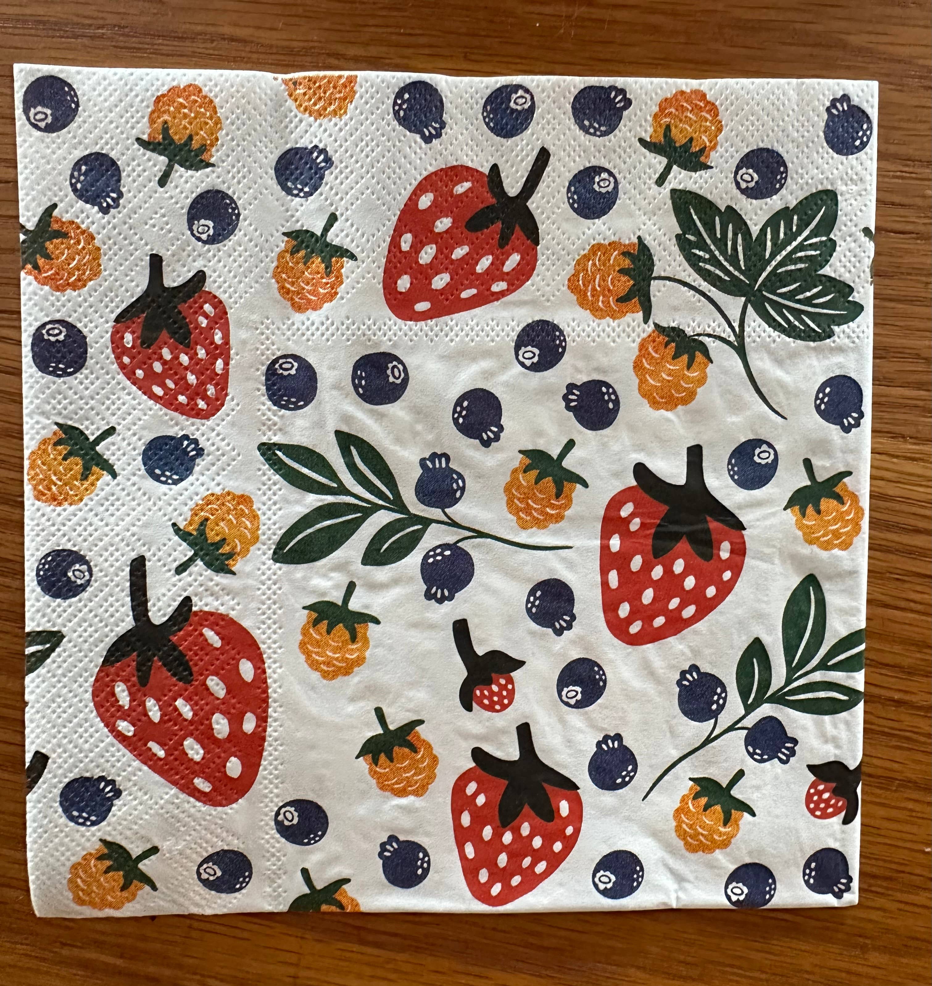 Skogsbarn - Wholesale Disposable Napkin - Wild Berries Paper Napkins- packs of 203