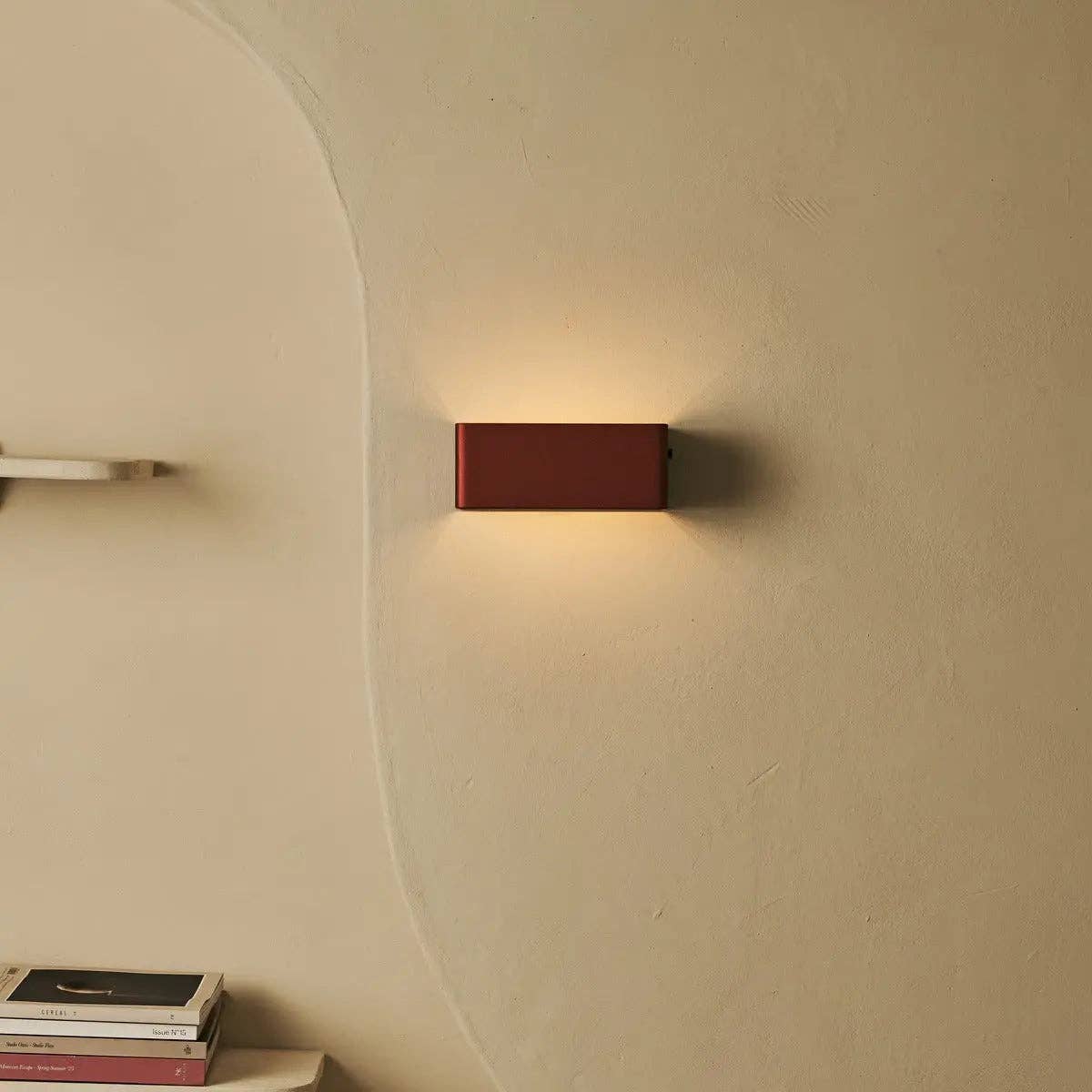 Tavellio – wholesale Accent/desk lamp – Tessa Bronze Rechargeable Wall Lamp | Motion sensor, 20 Light Modes Remote Control3