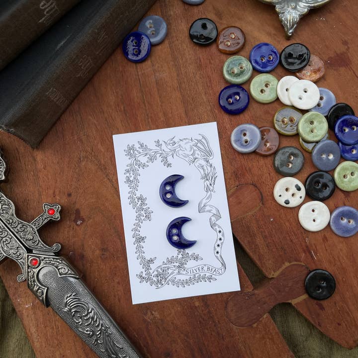 Silver Beast Studio - Wholesale Sewing Button/Snap - 18mm Moon Buttons (set of 2)5