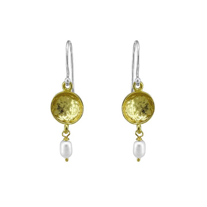 Disco côncavo martelado em ouro 18k com gota de pérola por atacado de SITA