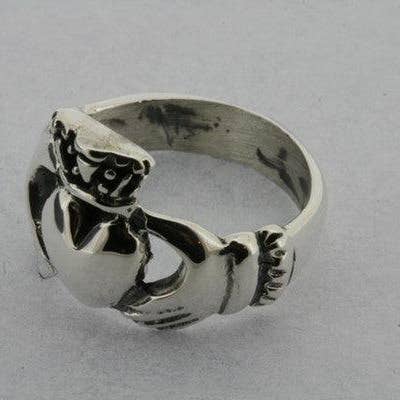 Makers & Providers - Wholesale Cocktail/statement ring - Regal Heart Ring1