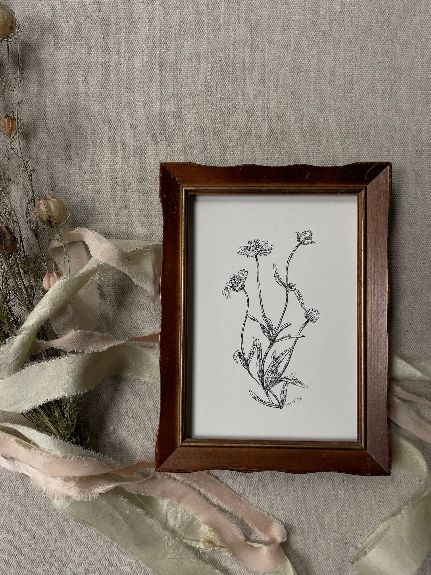 Kara Valentino Ffield Art - Wholesale Art Print - Daisy |  Art Print 6