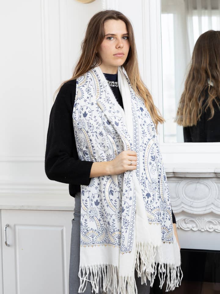 HH-347 Sjaal met bandanaprint en vergulding voor wholesale door LINETA