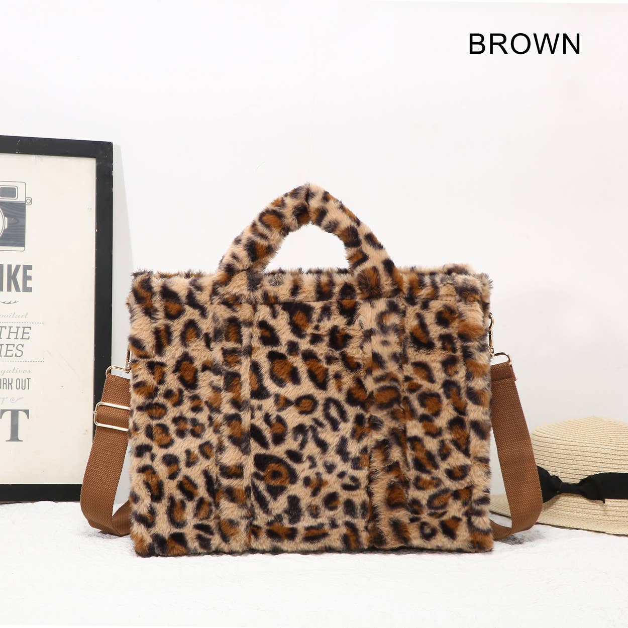 House of Milano - Wholesale Tote Bag - Women's - 25423 Faux Fur Leopard Print Tote Bag1