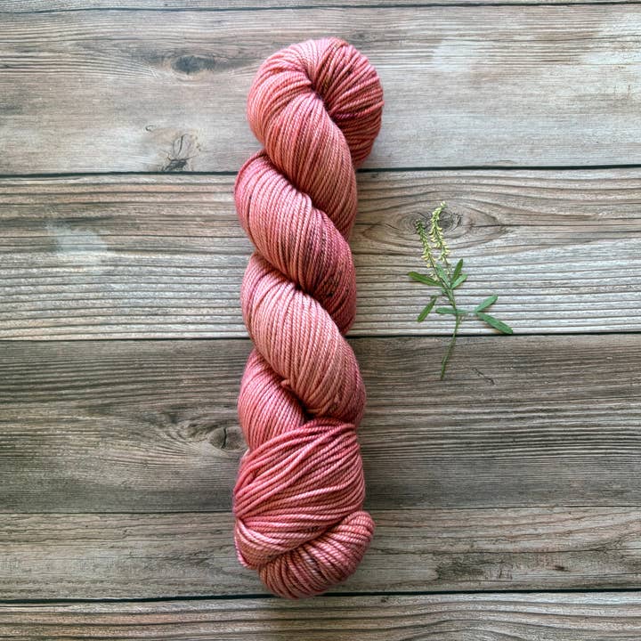 Sophie | Håndfarvet Garn | 4-pak for engroshandel hos Jam Jar Yarns