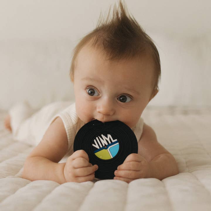 Gummy Chic - Wholesale Teether (Clip-On) - Baby - Vinyl Record Silicone Teething Toy and Clip - Baby Boutique4