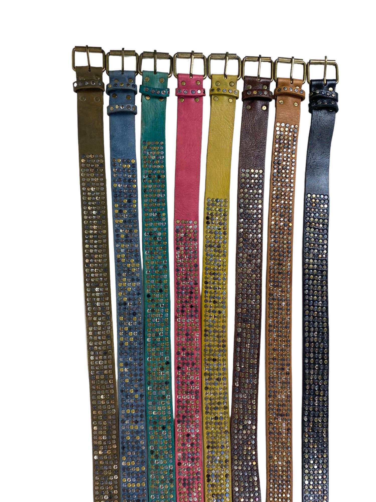 Berberwoolrug – Engroshandel Bælte - Dame – Nittebælte i læder med messing spænde, håndlavet6