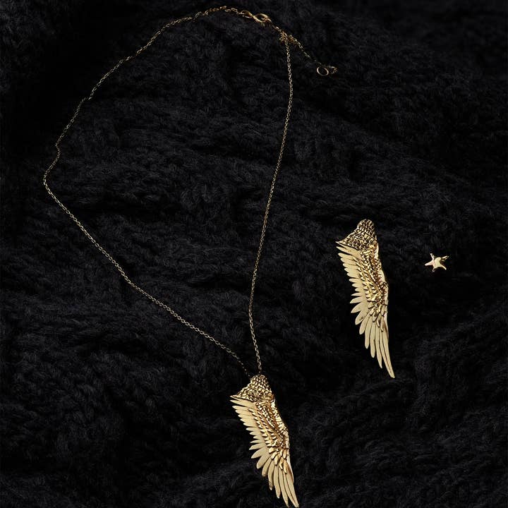 Engel Wing vedhæng halskæde for engroshandel hos Meri Lou Jewelry