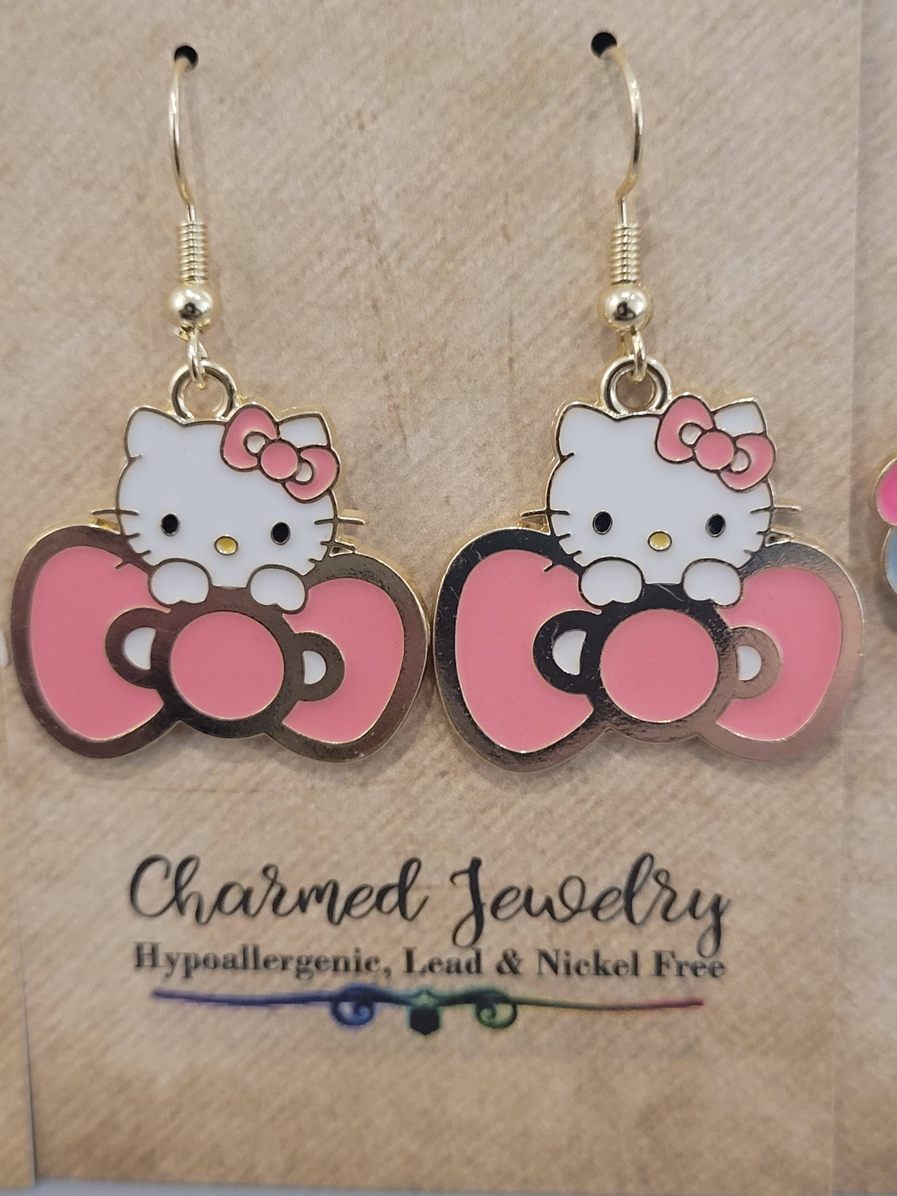 Con-Quest Crafts – Engroshandel Hængeøreringe og creoløreringe – Søde øreringe inspireret af Hello Kitty & Friends8