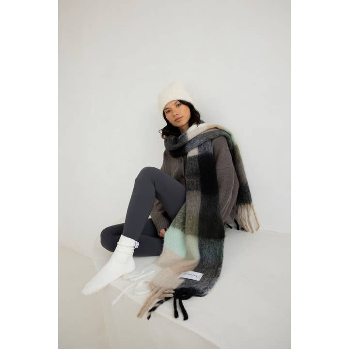 Arctic Fox & Co. - North America - Wholesale Scarf - Women's - The Reykjavik Scarf - 100% Recycled - Black Check