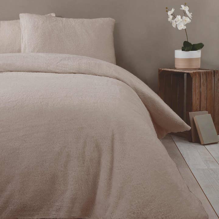 Rapport Home Furnishings Limited – wholesale Bedding set – Teddy Duvet Set4