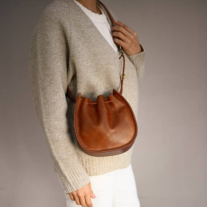Joi Bag | Chestnut Distressed for wholesale by Stash