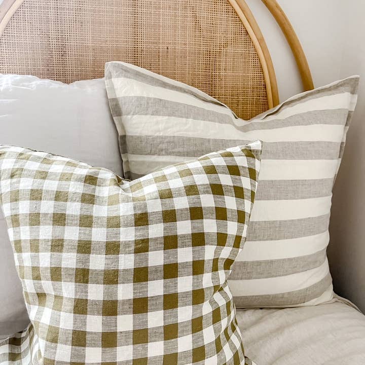 Mama and Tochter - Wholesale Throw pillow cover - Linen Cushion - Olive Gingham5