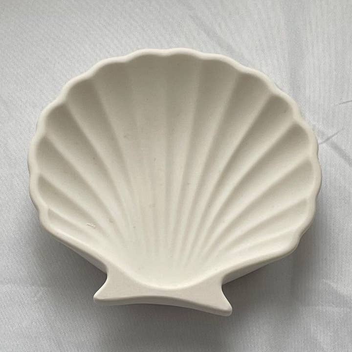 Handmade Jesmonite Shell Dish for wholesale by bel-jewelry