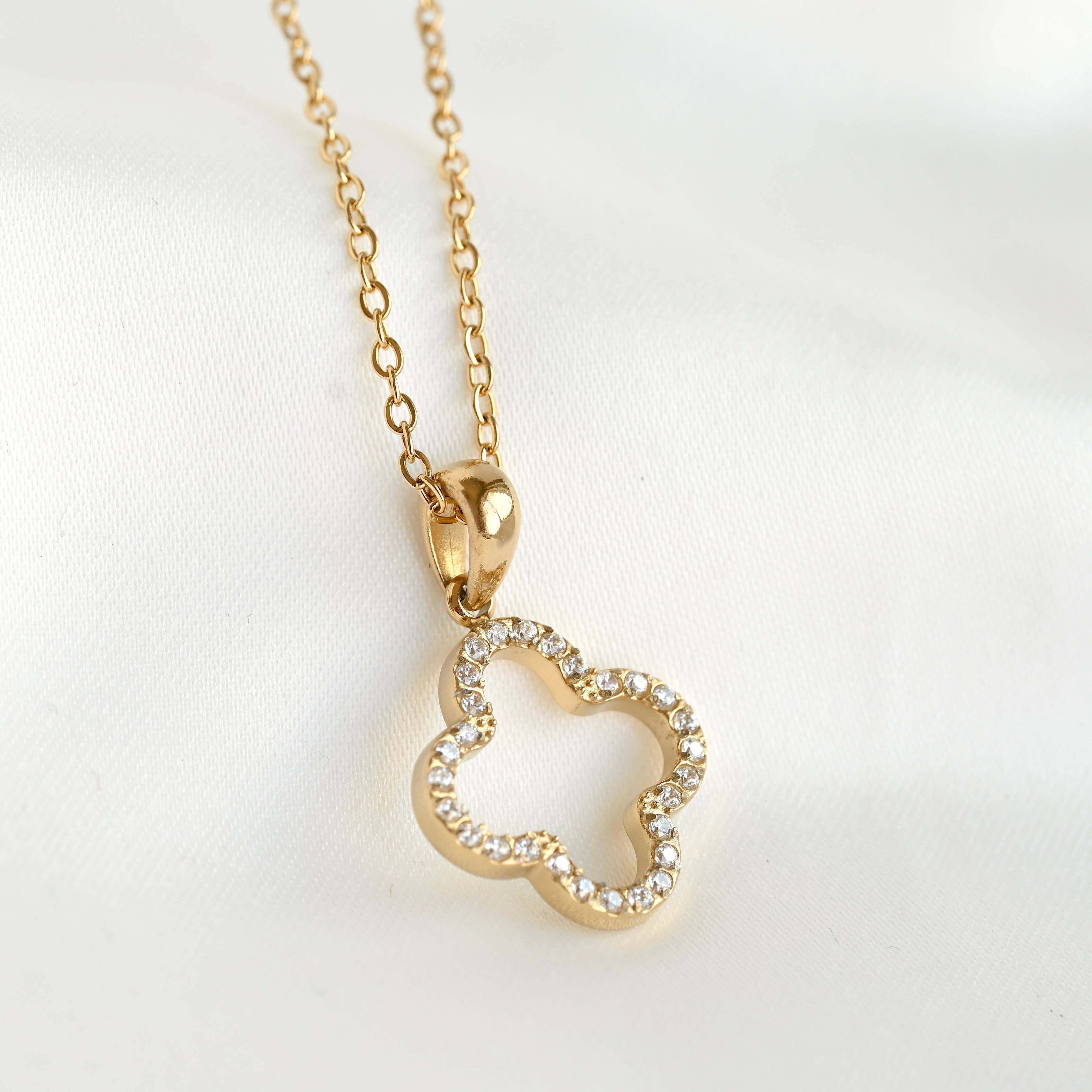 Blueyejewelry – wholesale Hänge-/berlockhalsband – Pavé Clover Halsband - Rostfritt Stål Diamantklöverhänge0