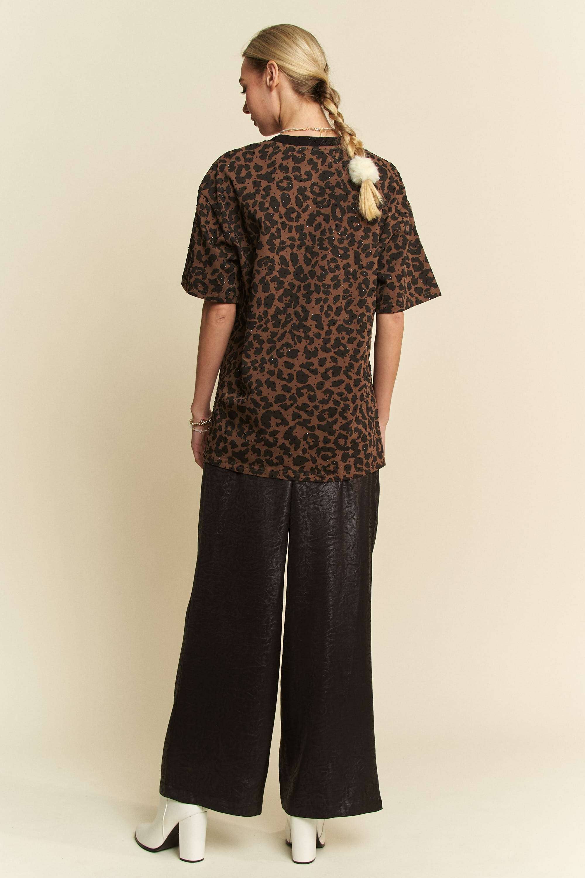 Davi & Dani – wholesale Pants – Women's – PLUS WIDE LEG TROUSERS CRINKLED TEXTURED PANTS18