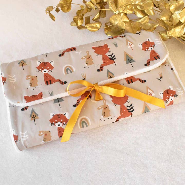 Rouky Nomad Changing Mat for wholesale by Vic & Pic