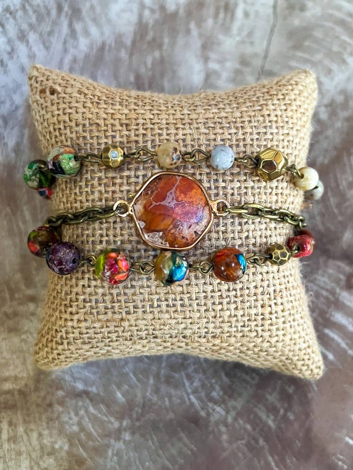 Bracelet Janet Orange pour la vente par Dylan Designs