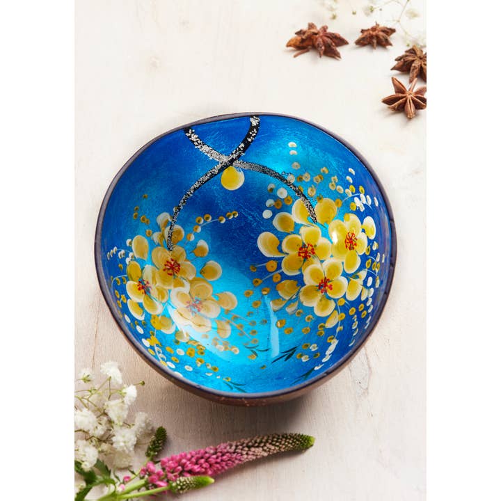 Namaste - Wholesale Decorative Plate/Dish/Bowl - Coconut Bowl With Flowers