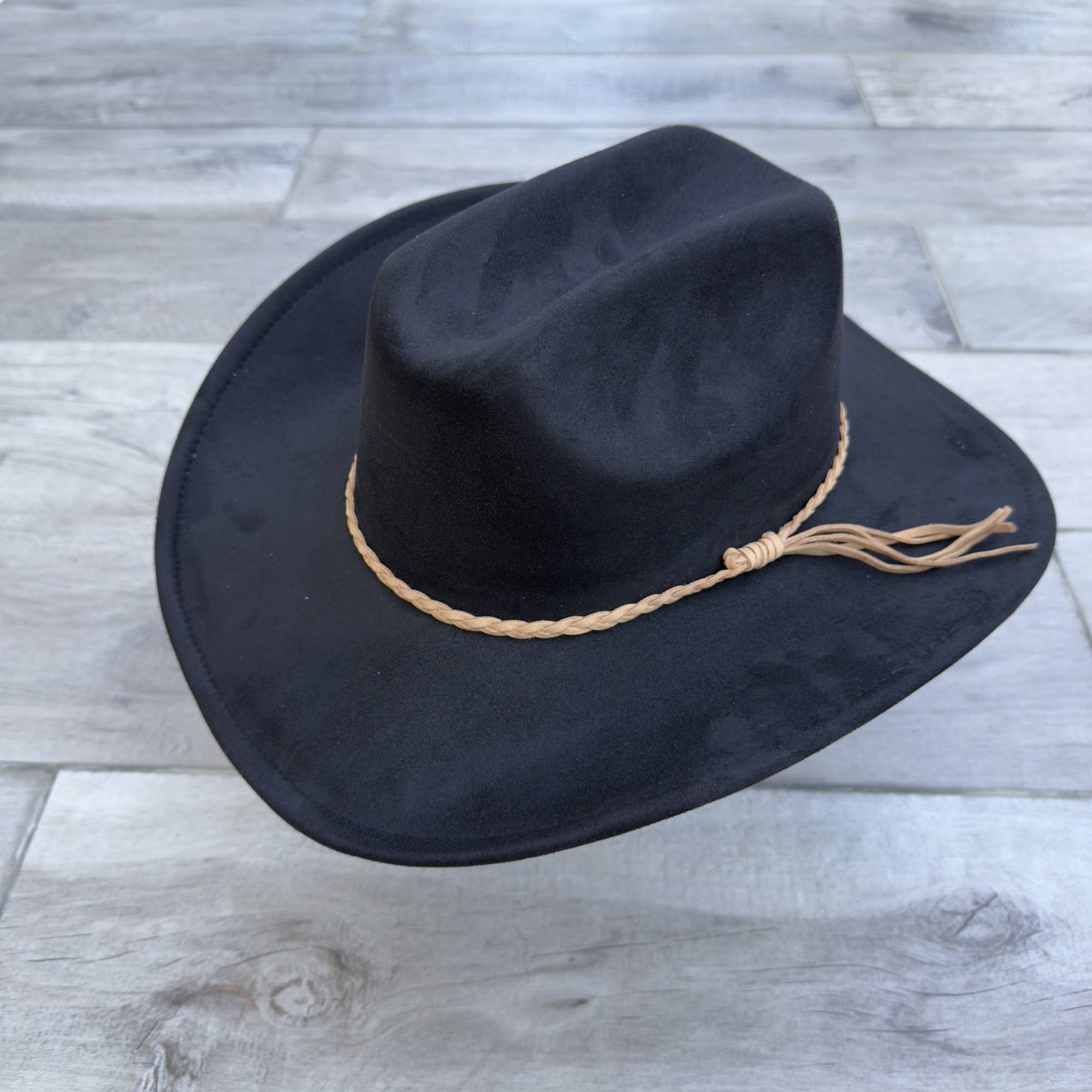 Queens INC - Wholesale Cowboy Hat - Women's - 🤠 Vegan Suede Cattleman Cowboy Hat W/ Suede Hat Band 0