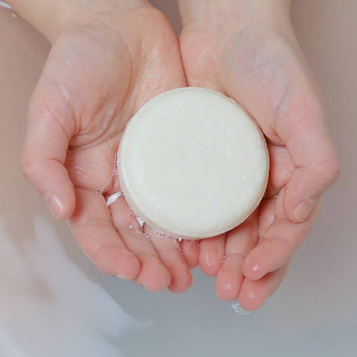 Beewise - Wholesale Shampoo Puck/Solid Shampoo - Shampoo Bar Baby & Kids | SLS-Free & Vegan2