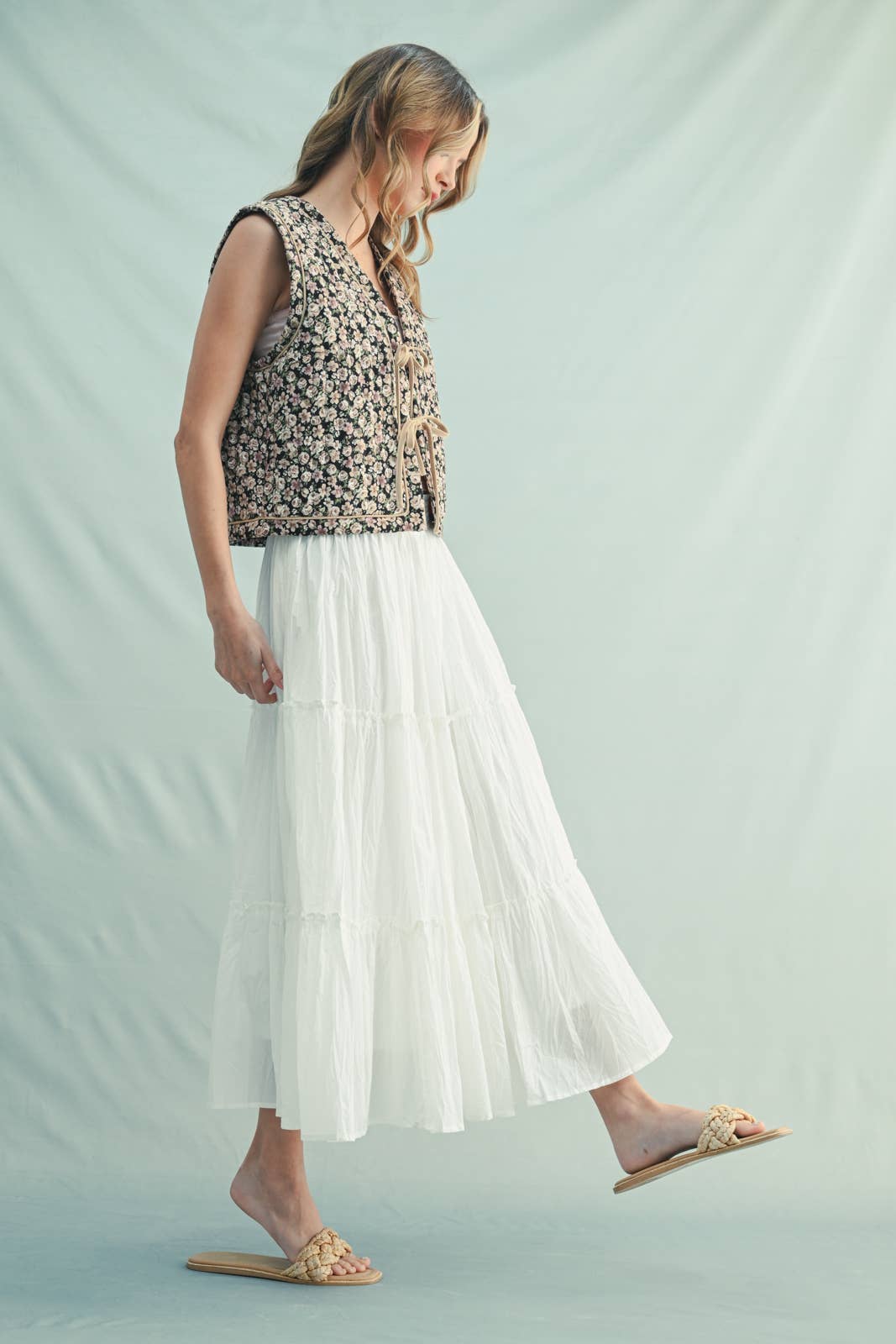 Wishlist Apparel - Wholesale Outerwear Vest - Women's - FLORAL QUILTED VEST / WL25-104006