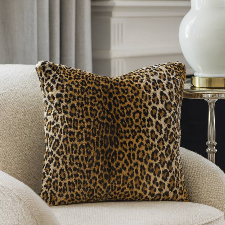 Cojín de imitación de piel de guepardo marrón de 18" para venta al por mayor de Fennco Styles